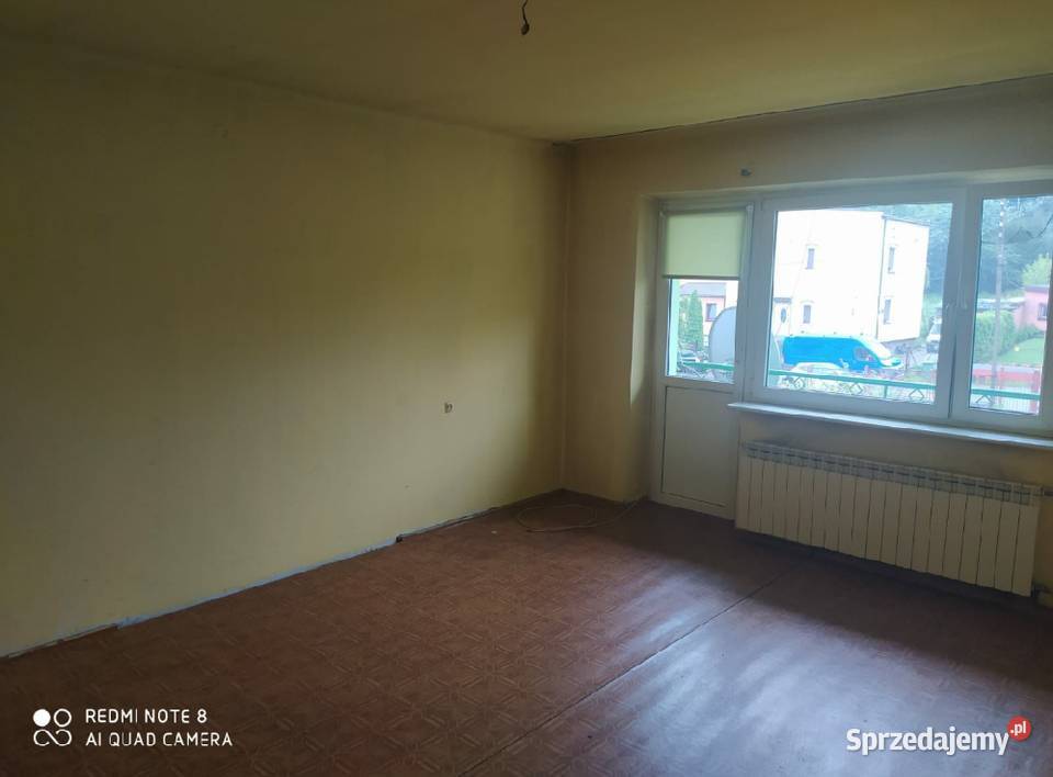 Mieszkanie w domu z garażem i ogrodem