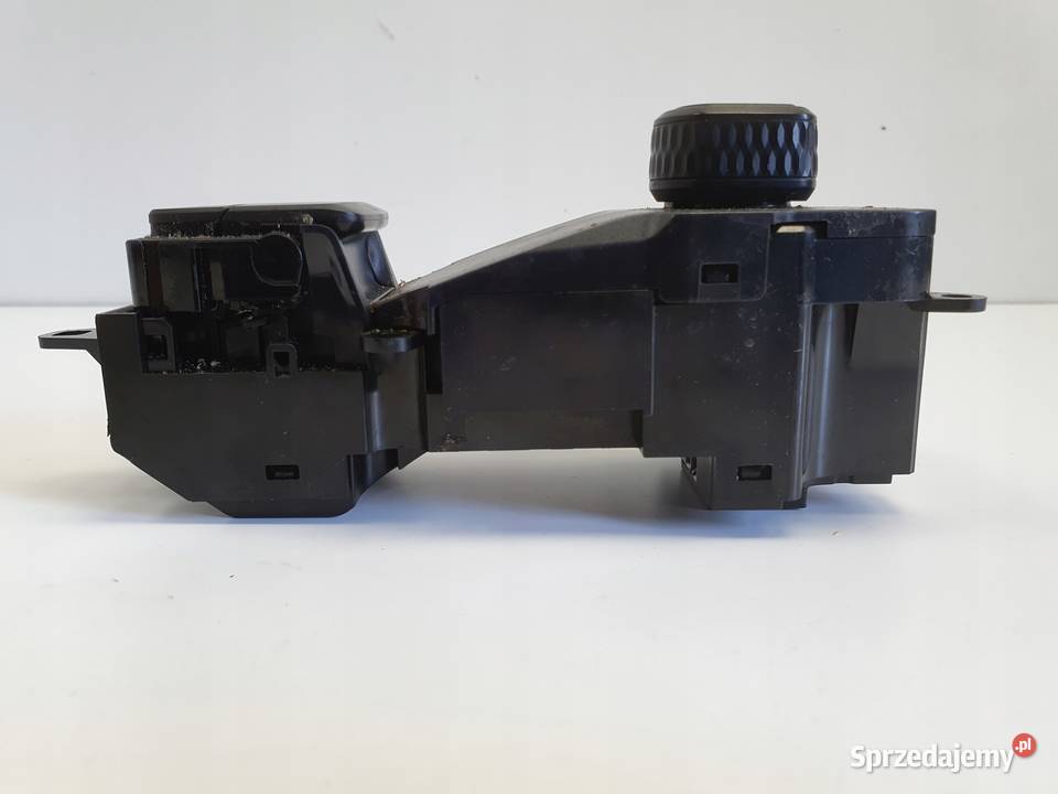 Volvo XC60 II S60 V60 II WŁĄCZNIK PRZEŁĄCZNIK osobowe Chełm sprzedam
