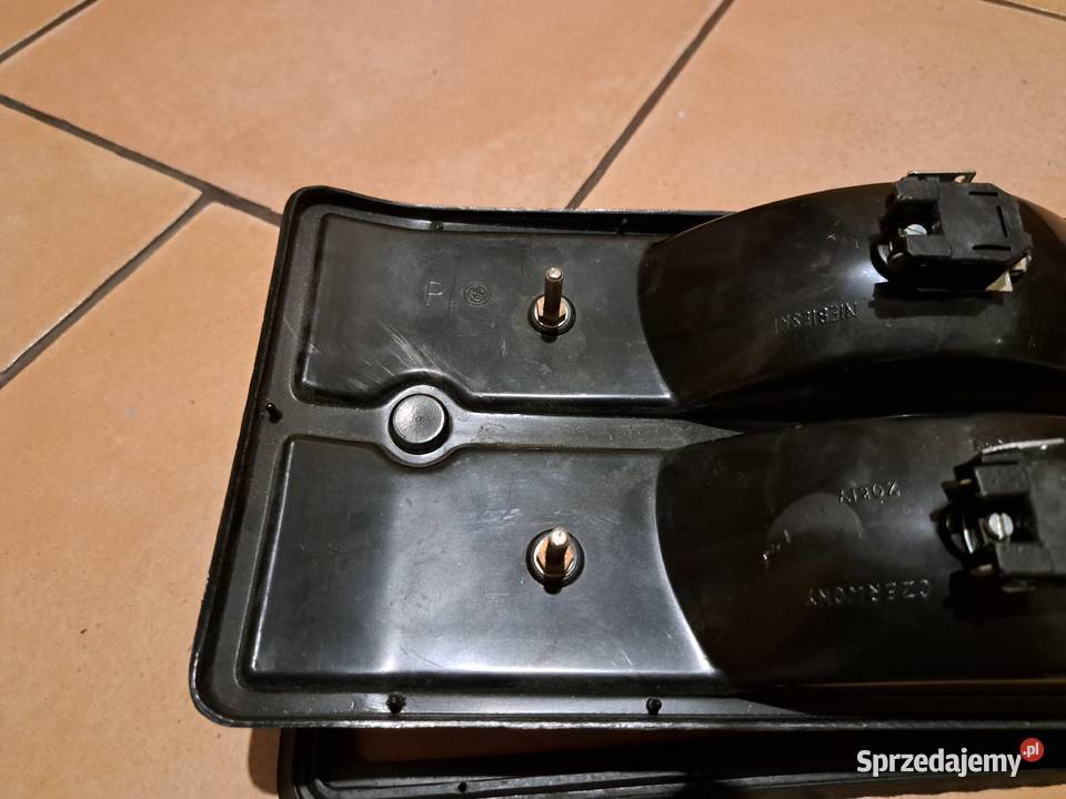 Fiat 125p lampa prawa tylna nowa osobowe Leszno