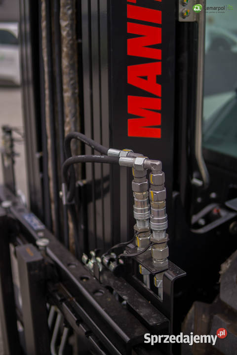 Wózek widłowy terenowy Manitou MC 304 D Zator