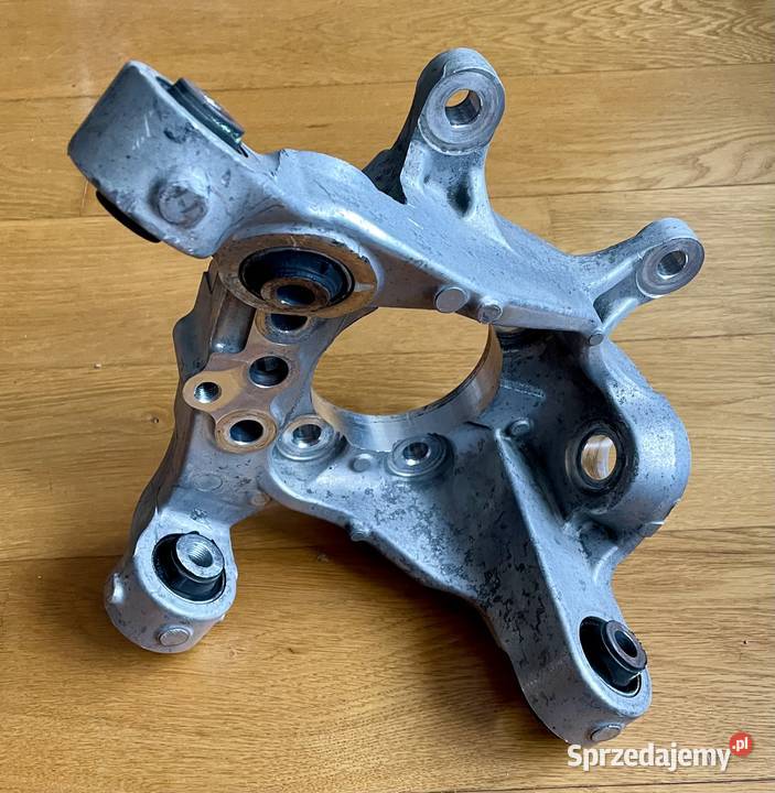 Zwrotnica prawy tył Nissan 370z Lublin sprzedam