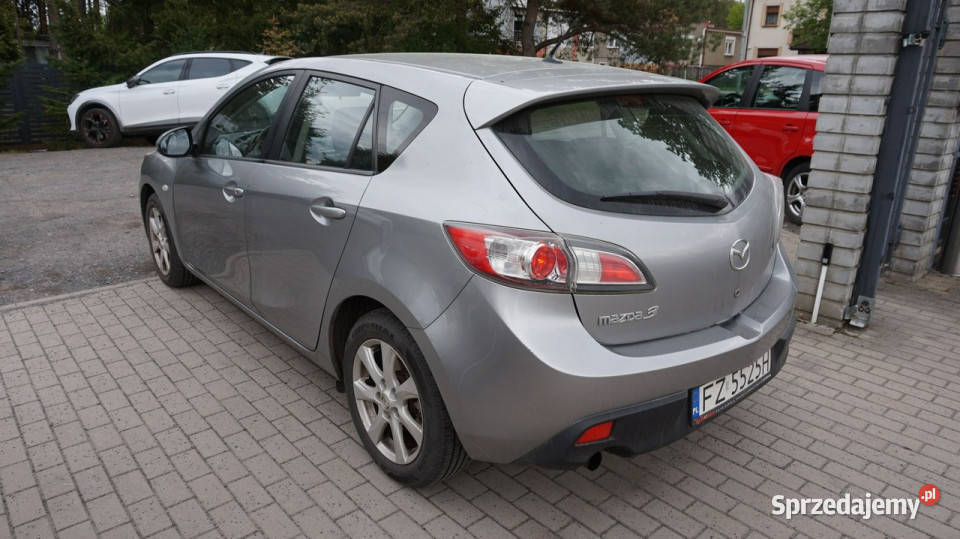 Mazda 3 zarejestrowany ubezpieczony Gwarancja II elektryczne lusterka