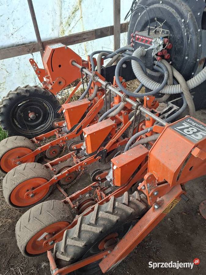 Siewnik Stanhay do warzyw sprzedam Siewniki i sadzarki Iwanowice Włościańskie