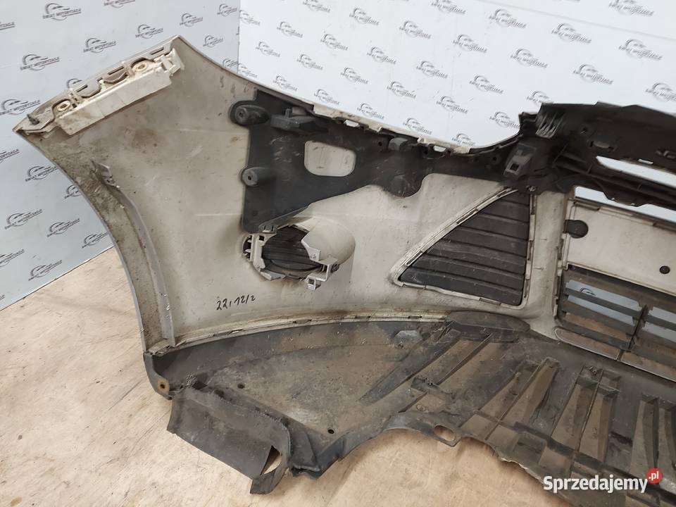 FORD FOCUS MK3 III 11r zderzak przód osobowe Kielce