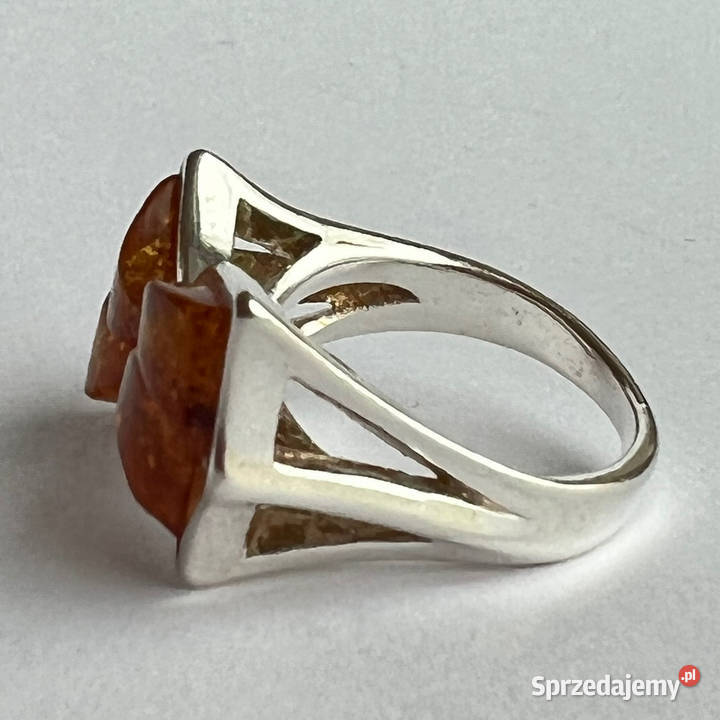 Srebrny pierścionek KOKARDA 925 piękne BURSZTYNY