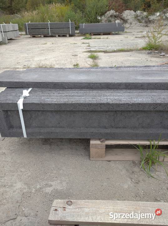 podmurówka betonowasiatki i panele Fajsławice