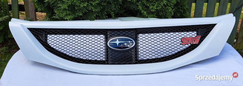 GRILL ATRAPA SUBARU IMPREZA III GH STI