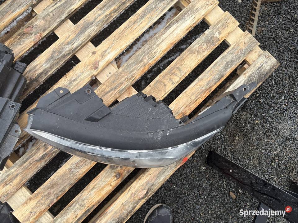 Kia Stonic lampy przód osobowe Jelenia Góra