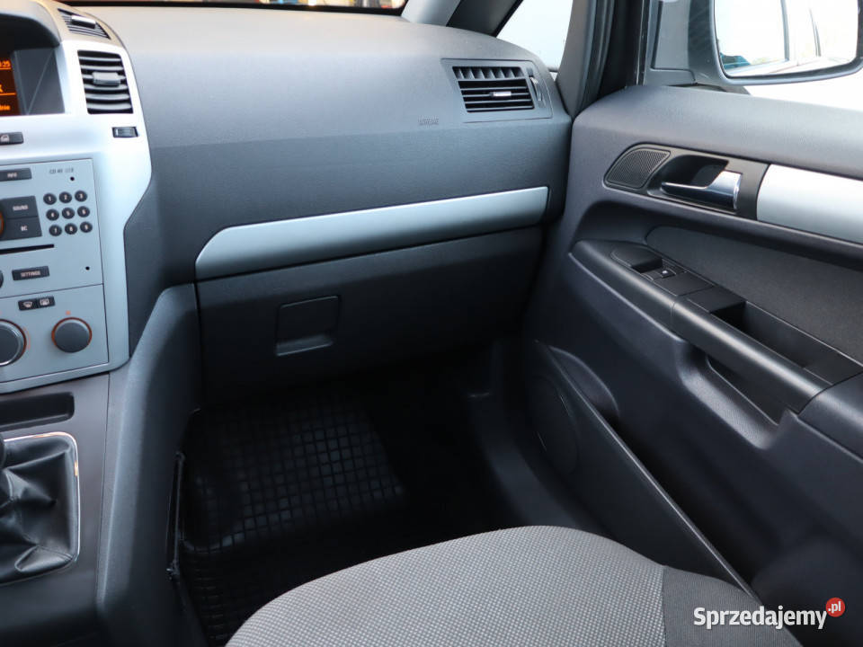 Opel Zafira 17 CDTI elektryczne lusterka