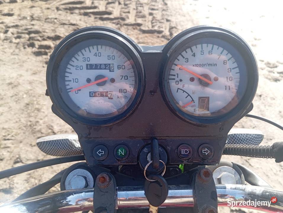 Motorower Barton fighter Glinojeck