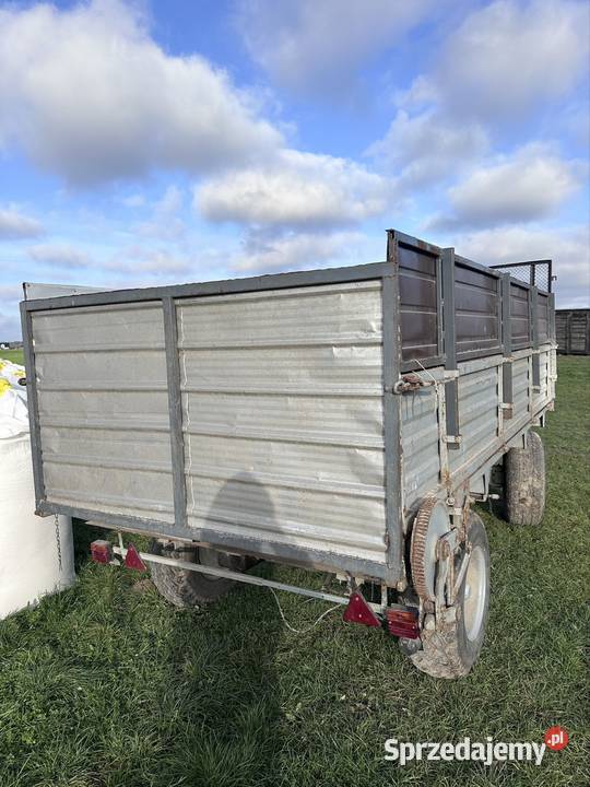 Rozrzutnik dwuosiowy dwutaśmowy przyczepa Ryki