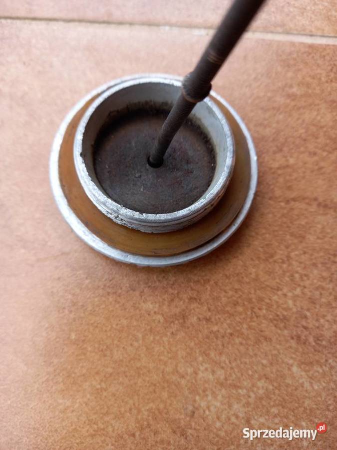 Nakrętka Korek wlewu oleju Junak M 07 M 10 Jarosław