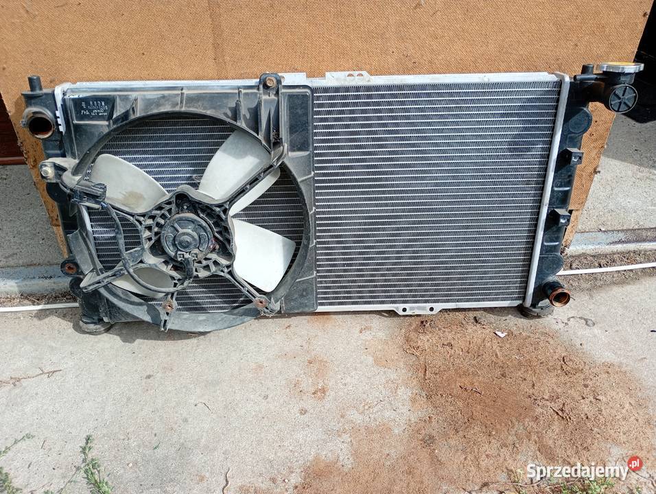 Chłodnica wody Mazda 323F BA Zamiennik Przebieg świętokrzyskie Połaniec