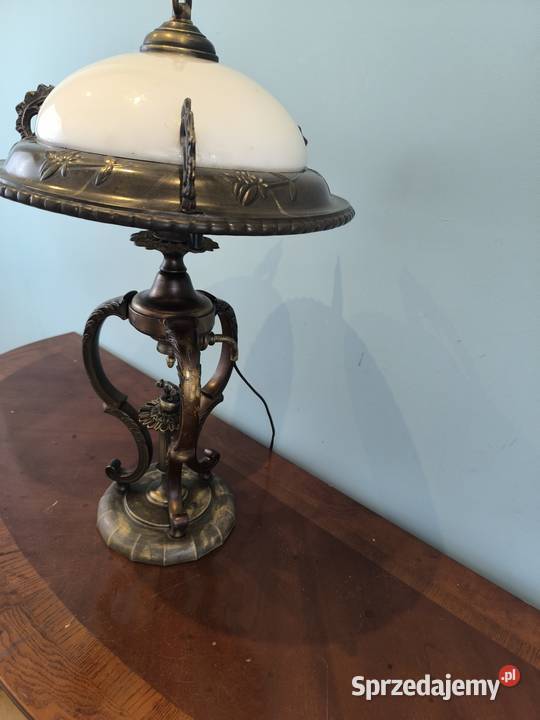 Piękna unikalna mosiężna lampa ze zdobionym Antyki sprzedam