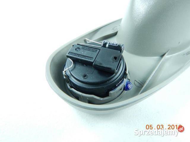 PLASTIK OSŁONA DRZWI PRAWY PRZÓD FORD FIESTA sprzedam