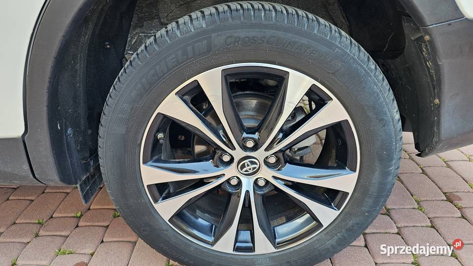 Toyota RAV4 20D4D 124 4X4 2015r Film perła diesel Zarszyn