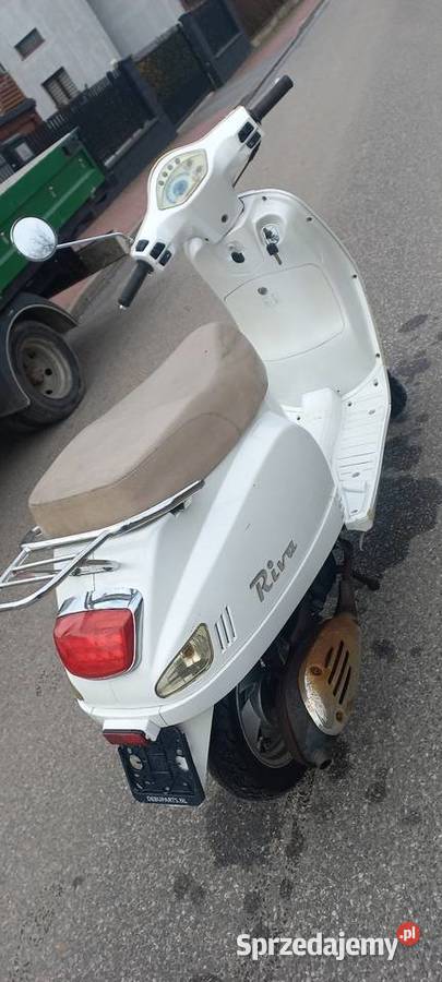 LA SURIS ładny biały kolor gażnik Vespa Zadbany sprzedam