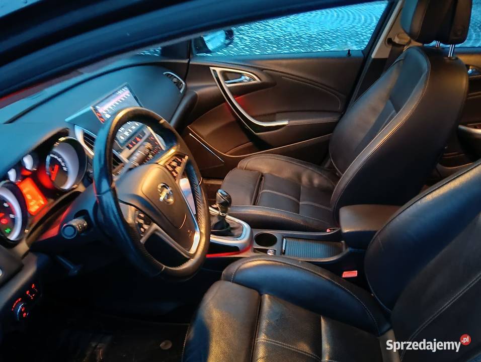 Opel Astra 20 CDTI 160 skóra podgrzewane fotele Astra Bielsko-Biała