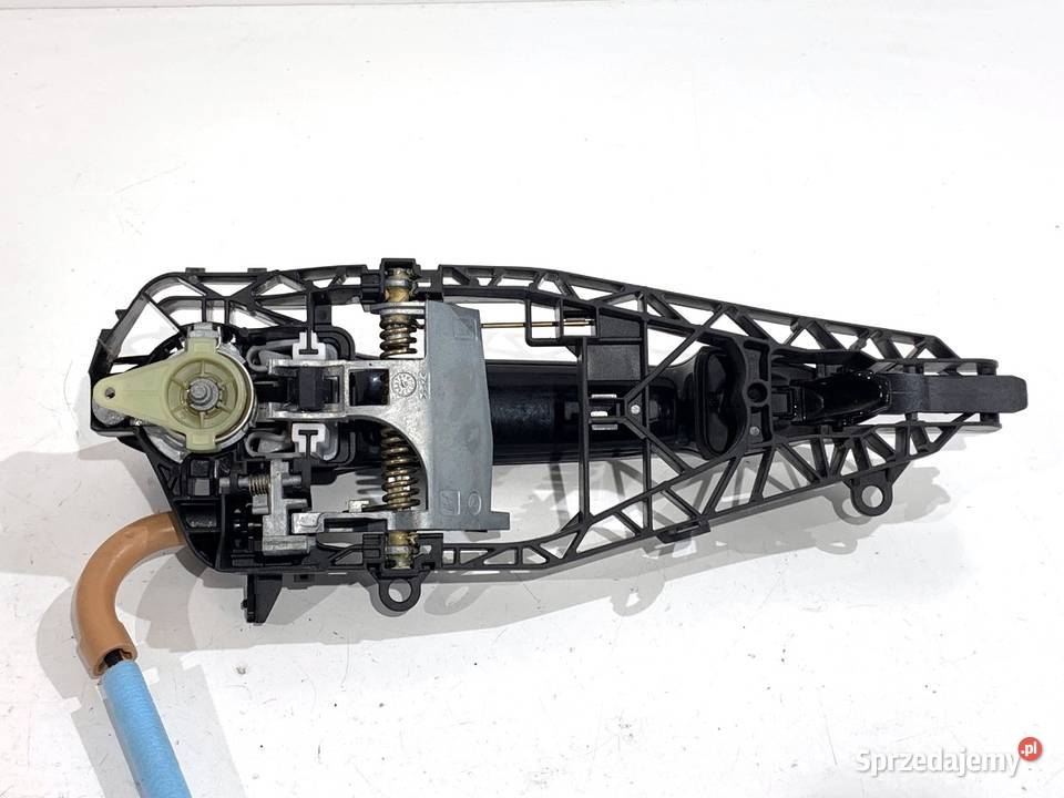KLAMKA ZEWNĘTRZNA LEWY PRZÓD BMW F39 Crossover osobowe