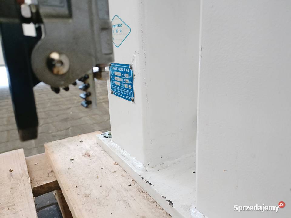 Robot kartezjański do wtryskarki 3 osiowy picker