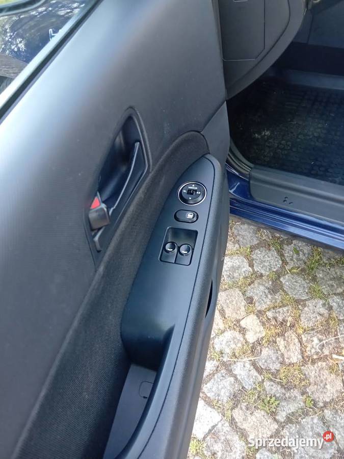 Hyundai I30 14 Comfort 2010 230 000 1 396 3
