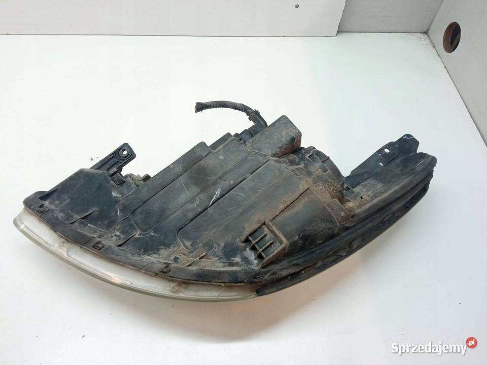 LAMPA PRZÓD PRAWA EU 921020X0 Hyundai i10 I sprzedam