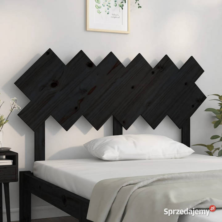Wezgłowie łóżka czarne 132x3x81 lite drewno sprzedam