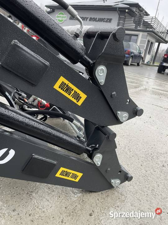 14 Ładowacz czołowy Agrosped V700 URSUS ZETOR MF Poznań