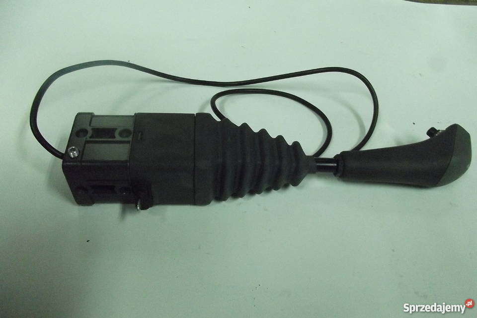 Joystick z przyciskiem na kulkę JK sprzedam