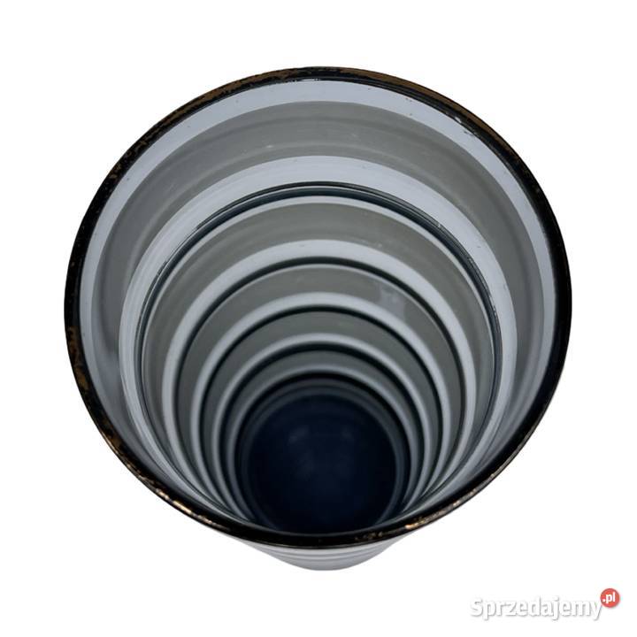 Szklany wazon z dymionego szkła z dekoracją w Warszawa