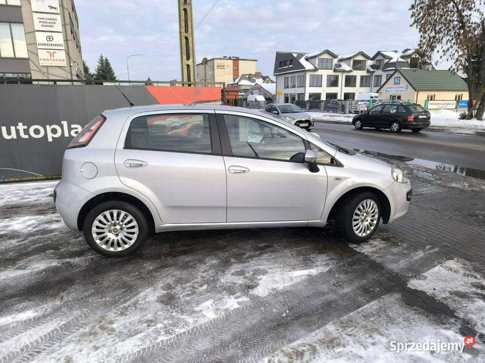 Fiat Punto Evo 12i 16V 70 Klimatyzacja Webasto 131750km Łuków