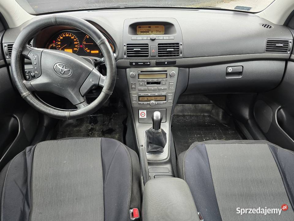 Toyota avencis t25 lux stan sprzedam