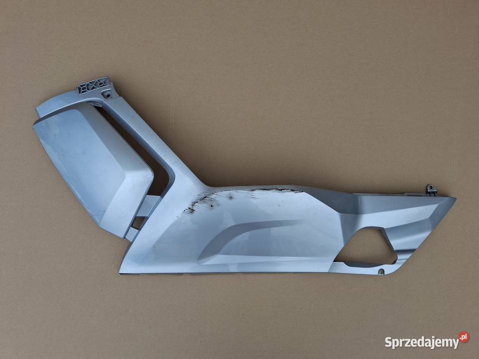 BMW C EVOLUTION PŁUG LEWY OWIEWKA LEWA DOLNA Bieleń