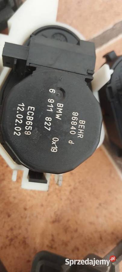 Silniczek nawiewu BMW 7 E65 6917975 6911827 Szczecin