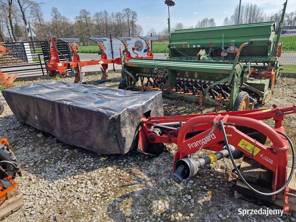 Kosiarka dyskowa 28m i 3 2m Krone składana Osiek Mały