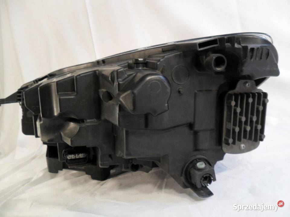 Reflektor Przód strona prawa Ford Kuga III wielkopolskie Nowy Tomyśl