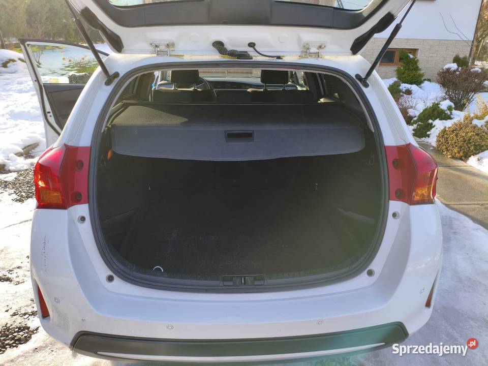 Toyota Auris II 14 D4D kombi stan bezwypadkowy Andrychów sprzedam