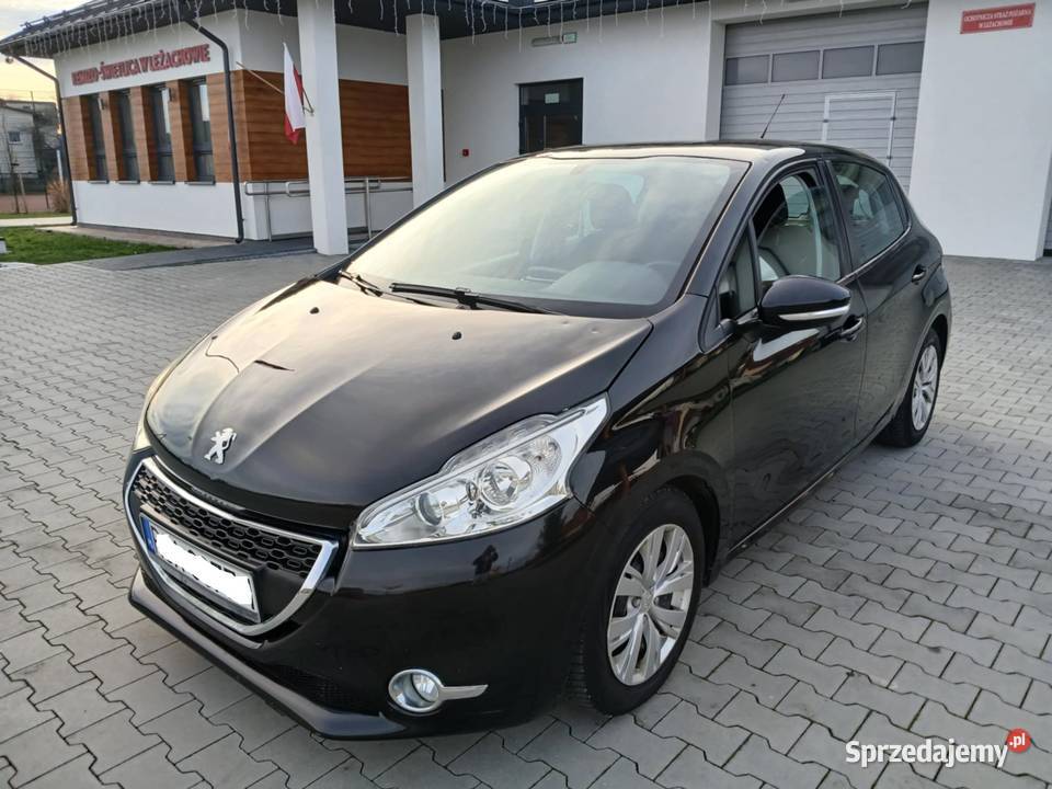 Peugeot 208 Przebieg 80 14 benzyna 2012 Manual 208 podkarpackie