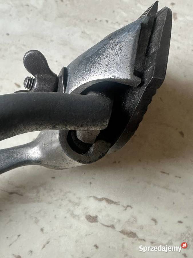 Stara zabytkowa maszynka do strzyzenia antyk