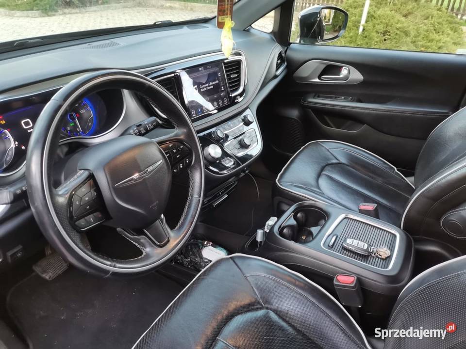 Chrysler Pacyfika LIMITED S 2018r bogata wersja nieuszkodzony Płońsk