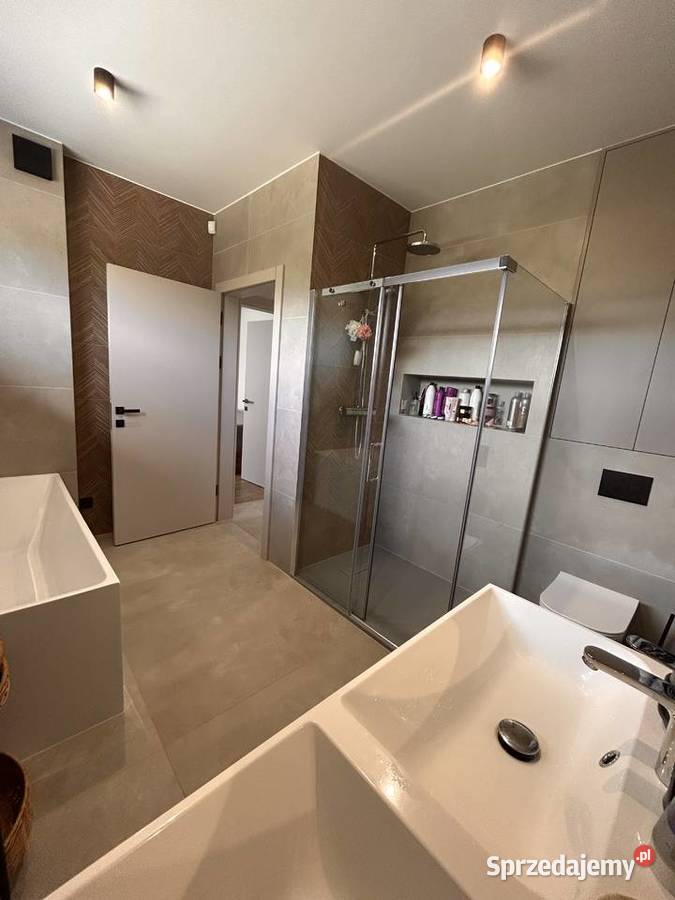 Na sprzedaż bliźniak 130 m2 Polączone garażami 4 Dosin