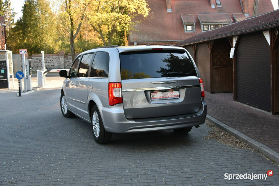 Chrysler Town Country S 36 V6 292 2014r Skóra