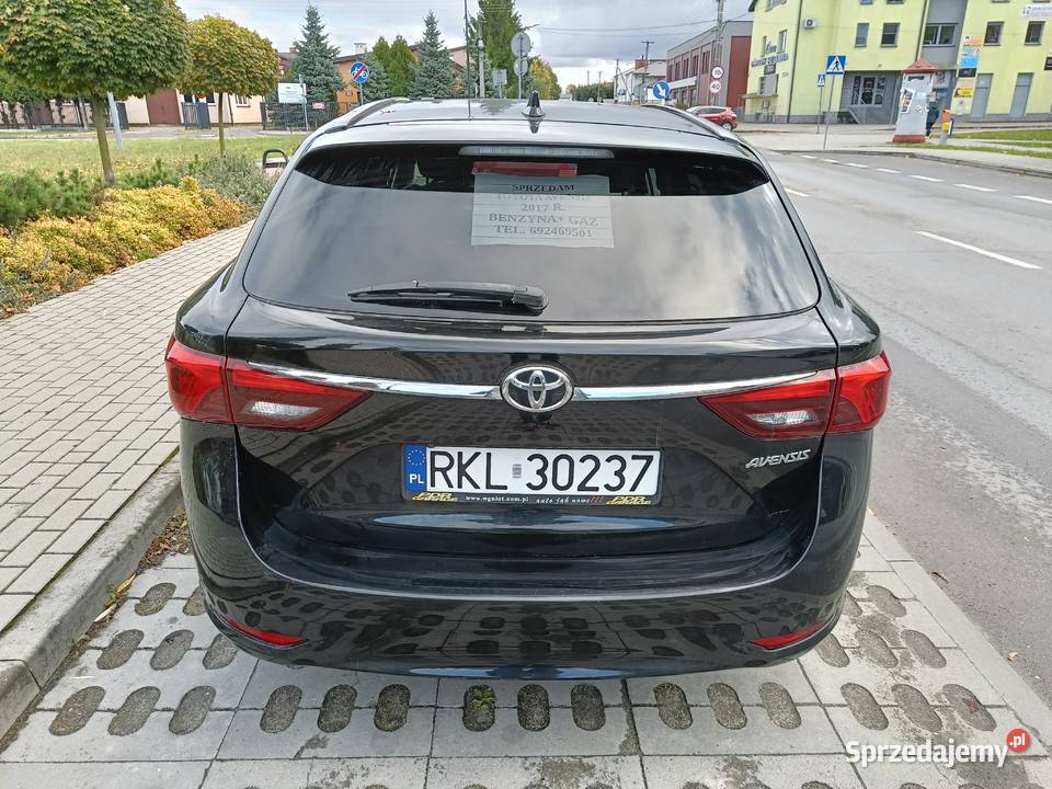 Toyota Avensis Combi 2017 18 l 147 Benzyna Gaz nieuszkodzony Avensis podkarpackie Kolbuszowa