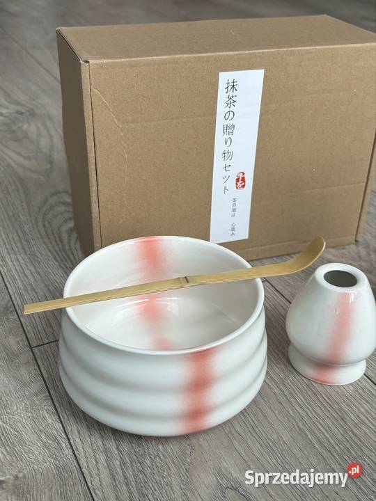 Białoróżowy zestaw matcha 4 elementy Gdańsk