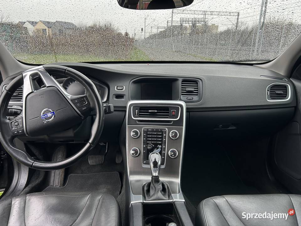 Volvo S60 T5 20 240 dobrze wyposażony gotowy do światła do jazdy dziennej Warszawa sprzedam