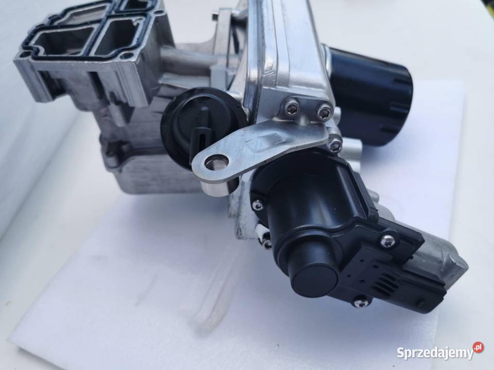 Zawór EGR do VW T5 T6 Transporter 20 BiTDI CFCA Radom