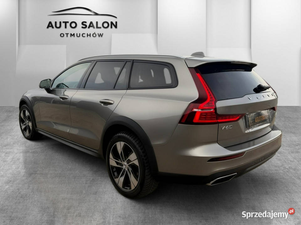 Volvo V60 Cross Country CROSS COUNTRY skóra nawi serwisowany w ASO opolskie Otmuchów