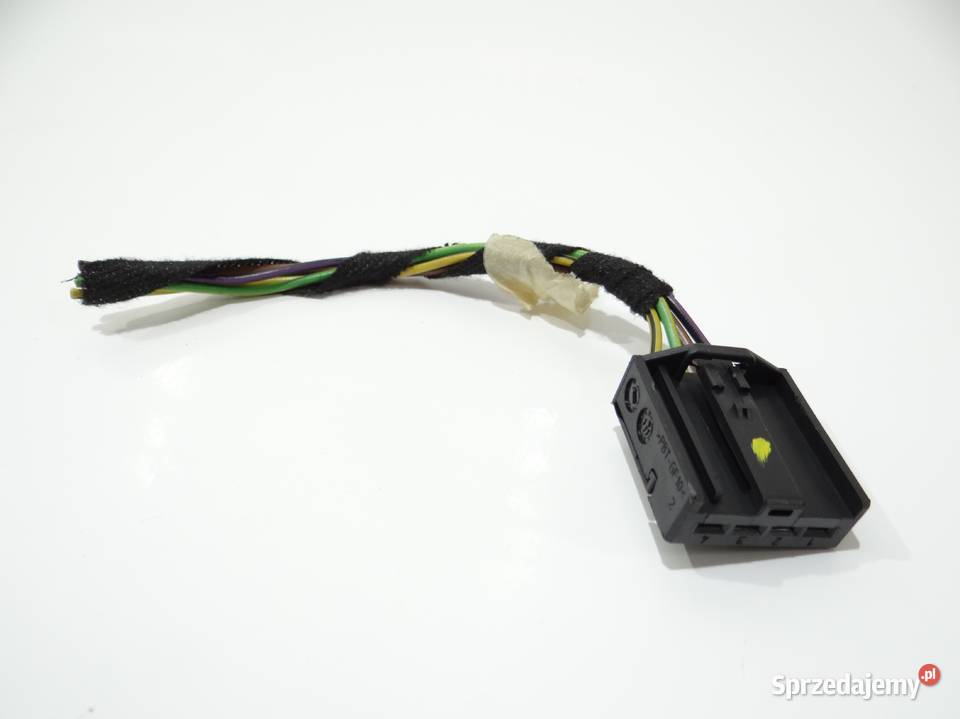 KOSTKA LAMPY TYŁ W KLAPĘ BAGAŻNIKA BMW E90 LCI lubelskie