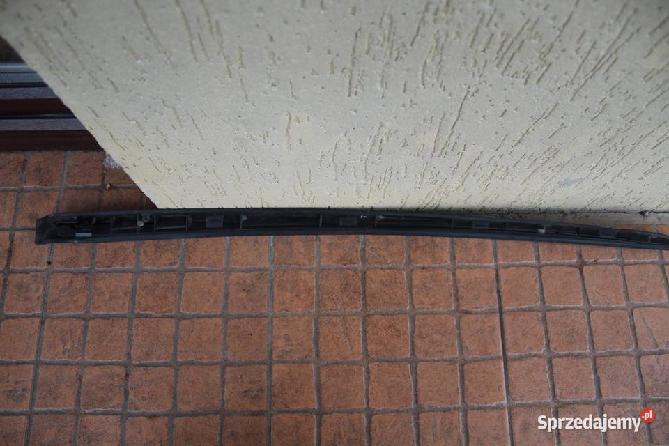 LISTWA SZYBY CZOŁOWEJ LEWA KGNC CITROEN C5 III