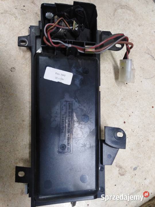 Schowek konsoli obudowa zapalniczki bmw e39 Mieroszyno